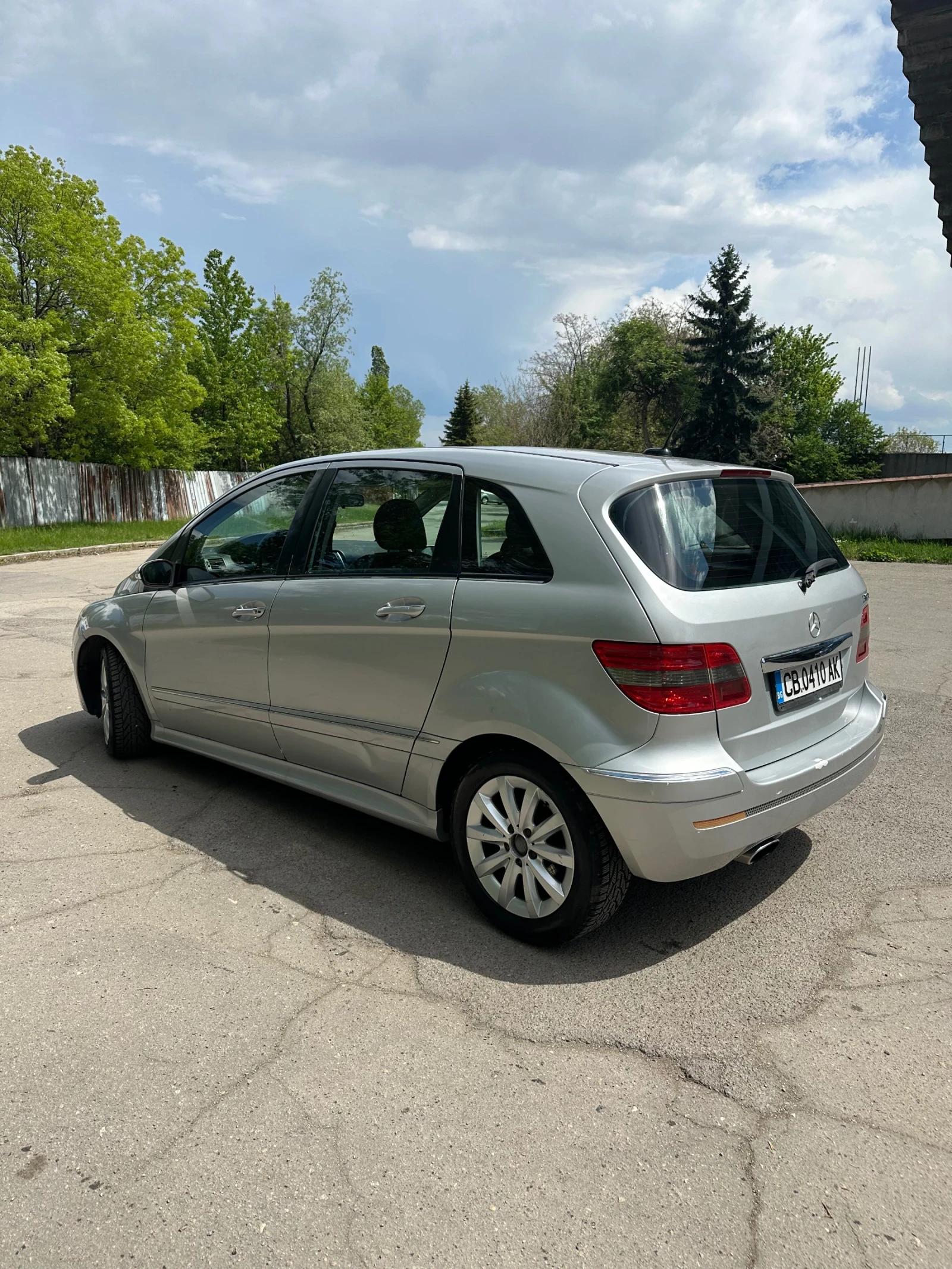 Mercedes-Benz B 180  - изображение 5