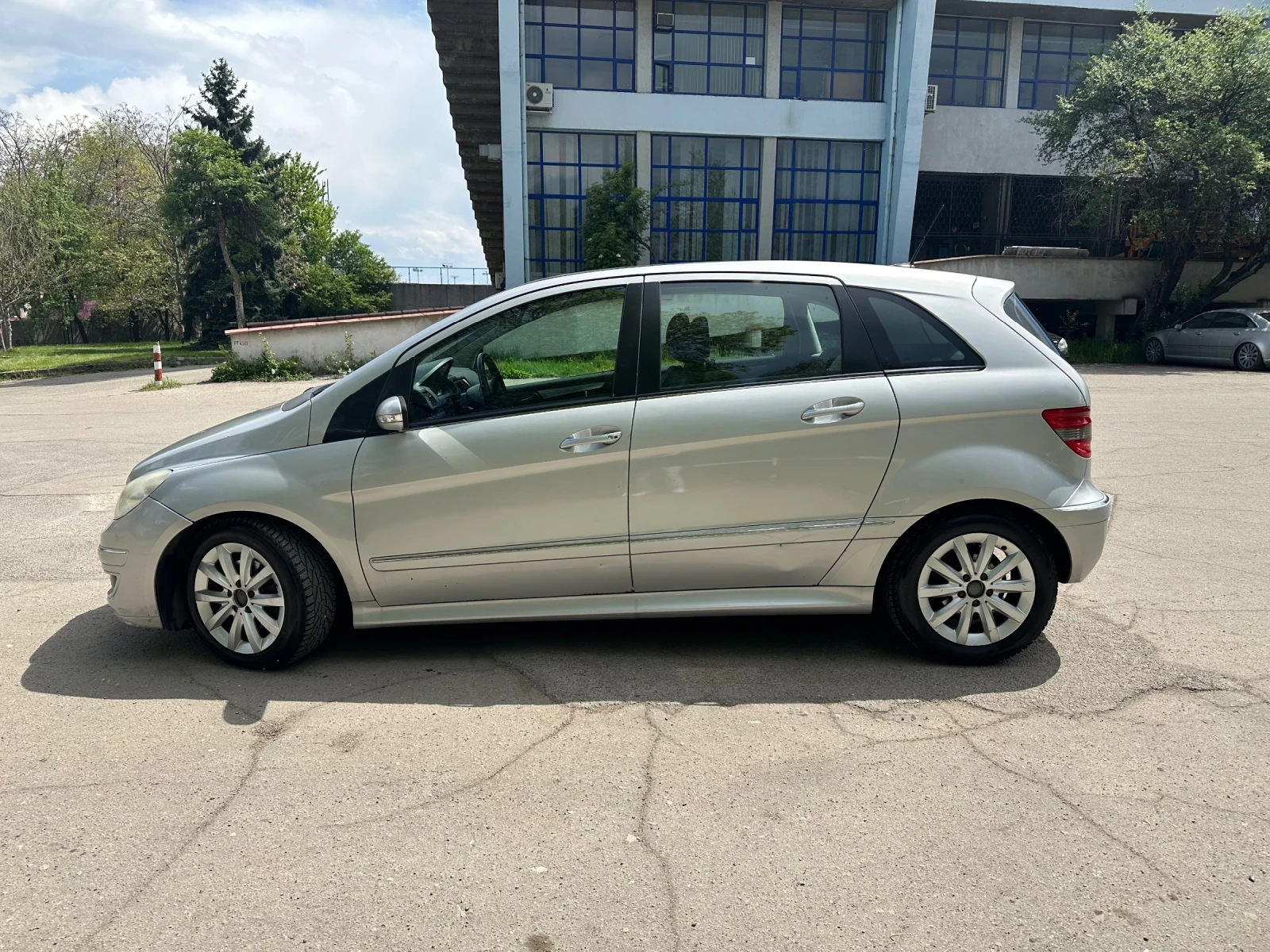 Mercedes-Benz B 180  - изображение 3