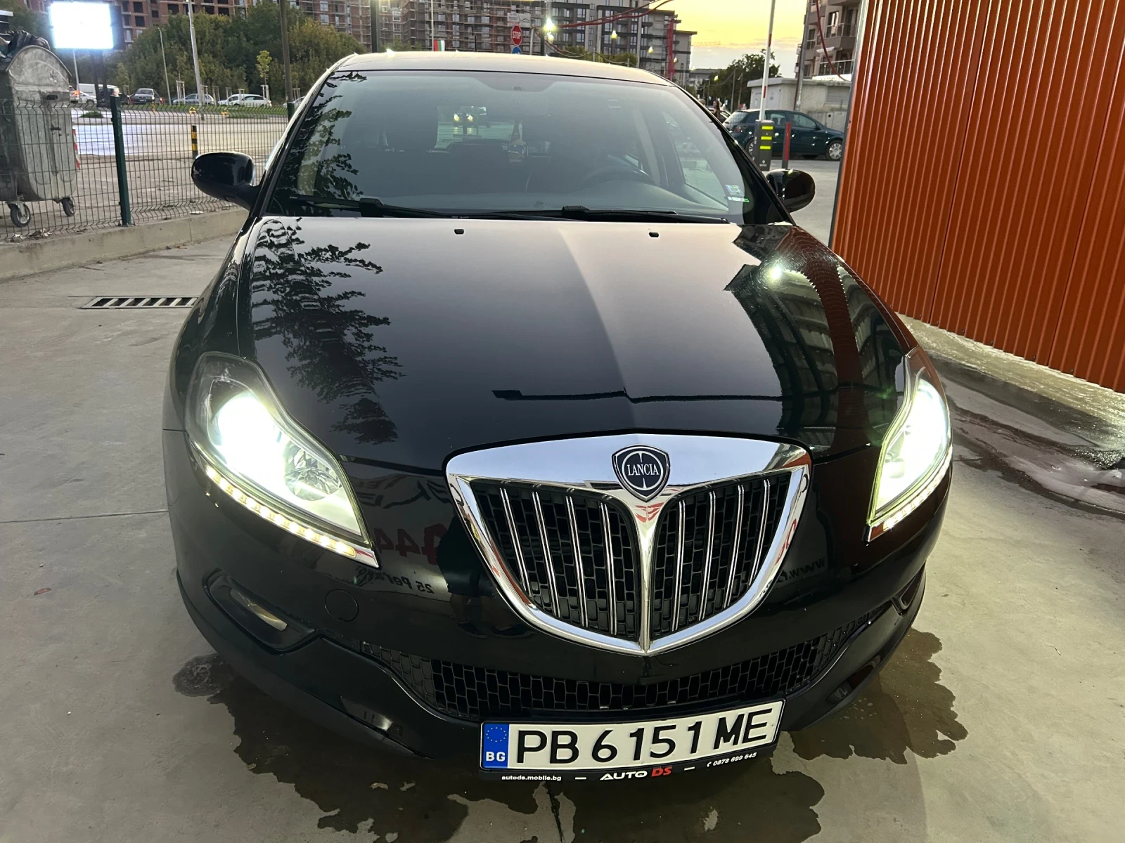 Lancia Delta 1.4 турбо - изображение 2