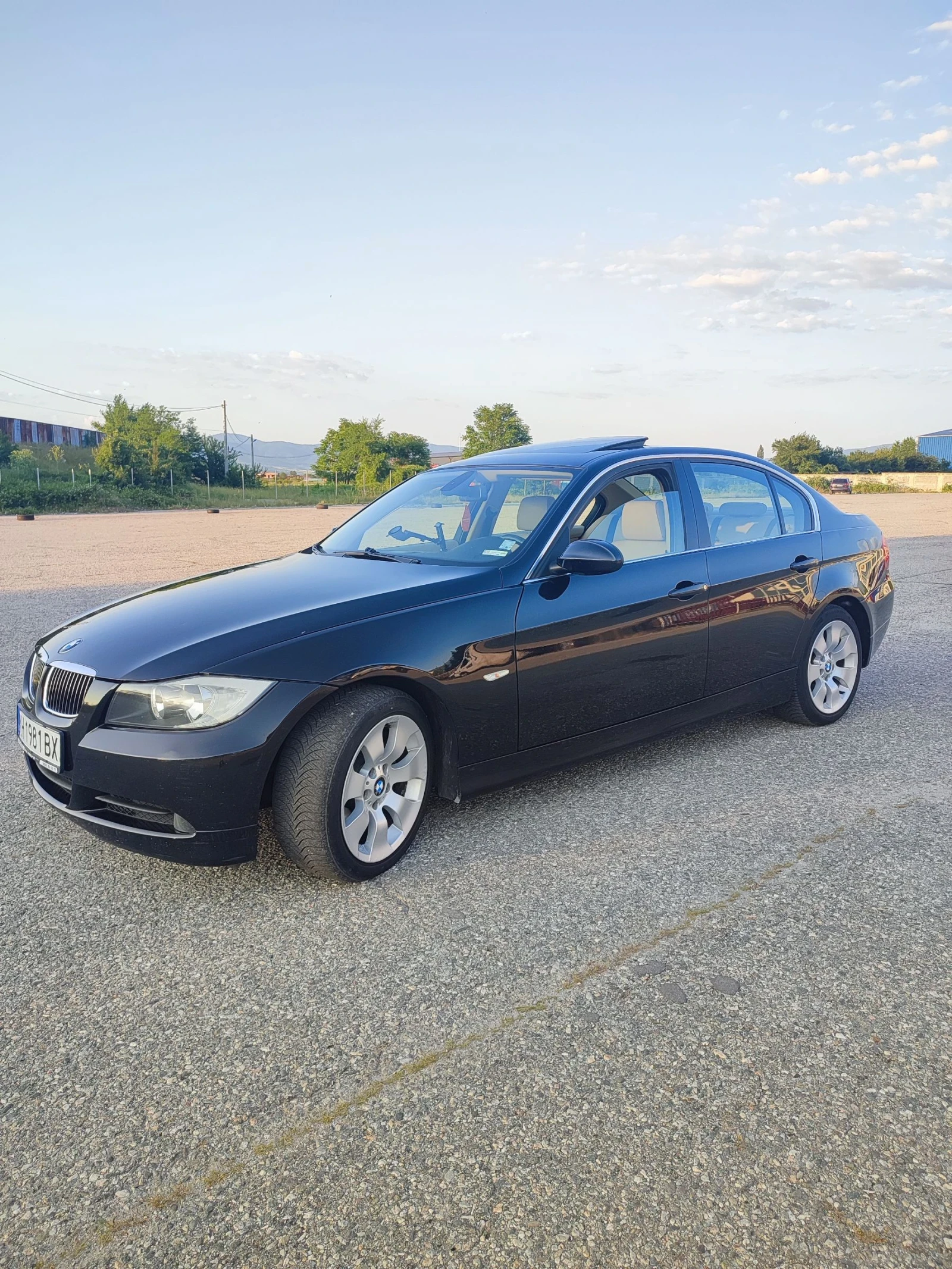 BMW 325 Xi 4x4 - изображение 3