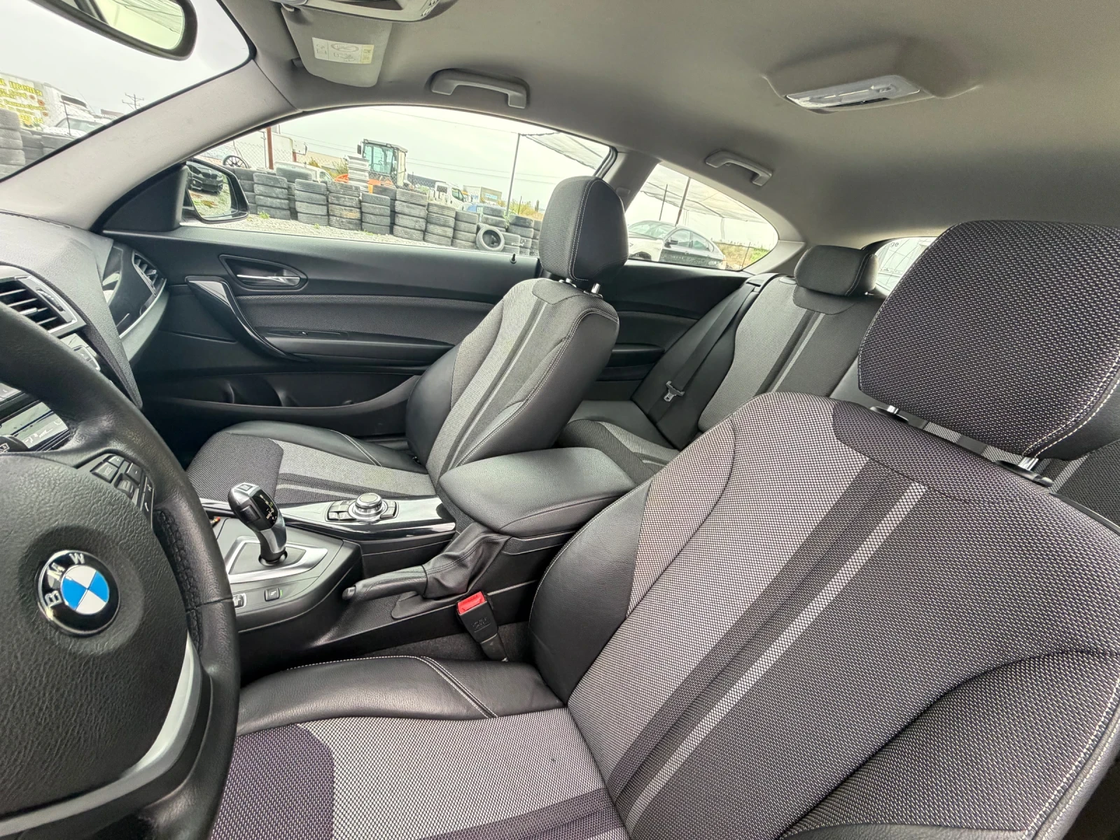 BMW 120 FaceLift B47 мотор Отлична Автомат, снимка 11 - Автомобили и джипове - 52067872