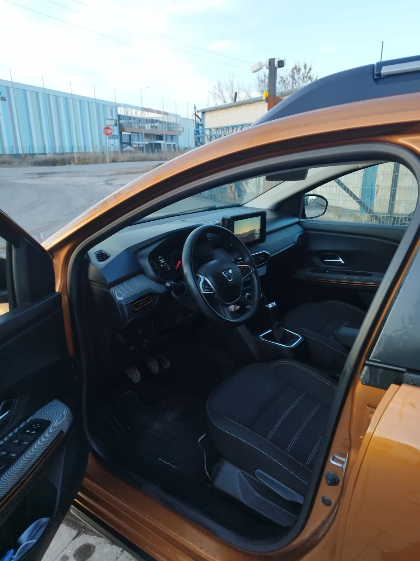 Dacia Sandero Stepway  | Mobile.bg � ����������� 13