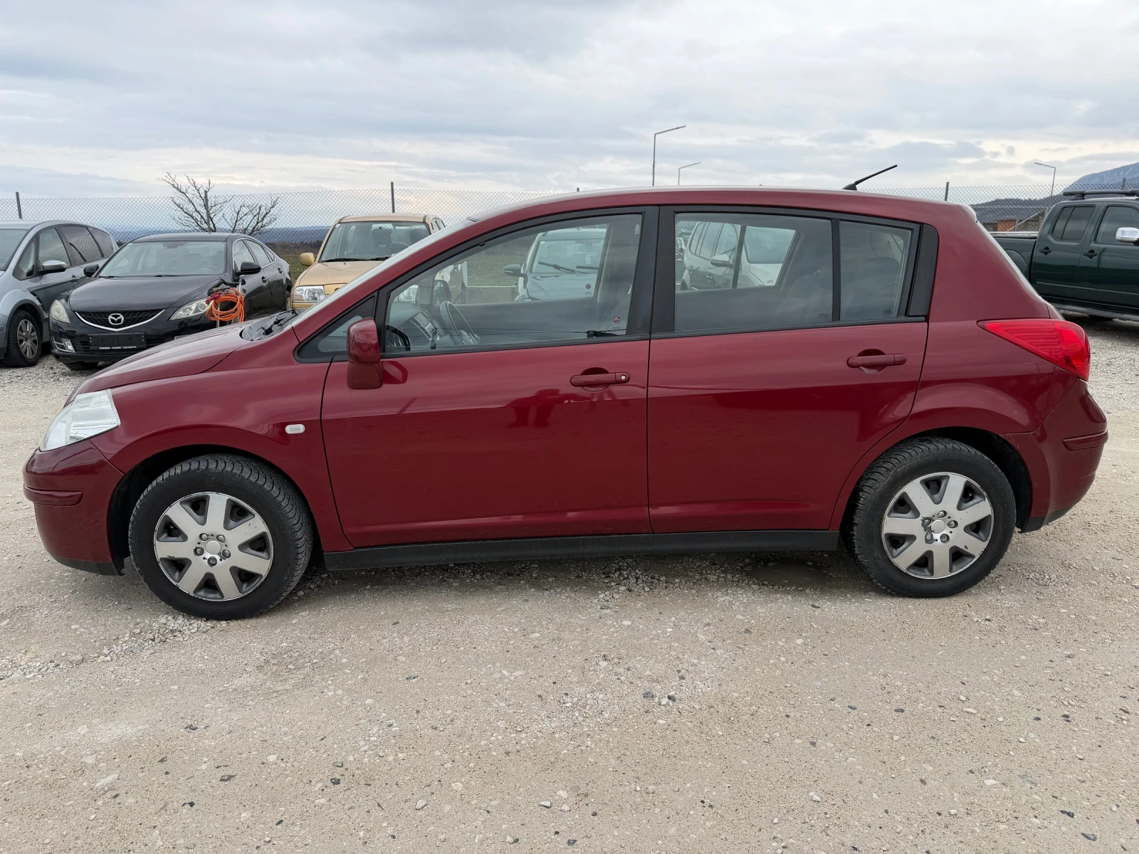 Nissan Tiida 1.6/110�� ����������� | Mobile.bg � ����������� 4
