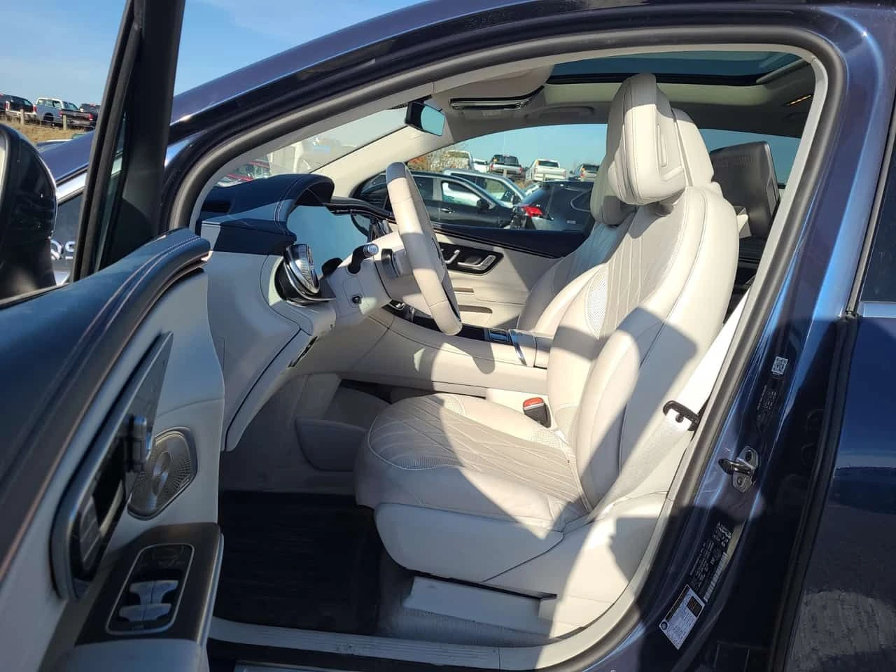 Mercedes-Benz EQS 580| BURMESTER| ОБДУХВАНЕ| HEAD-UP c AR| PANO| , снимка 5 - Автомобили и джипове - 54226841