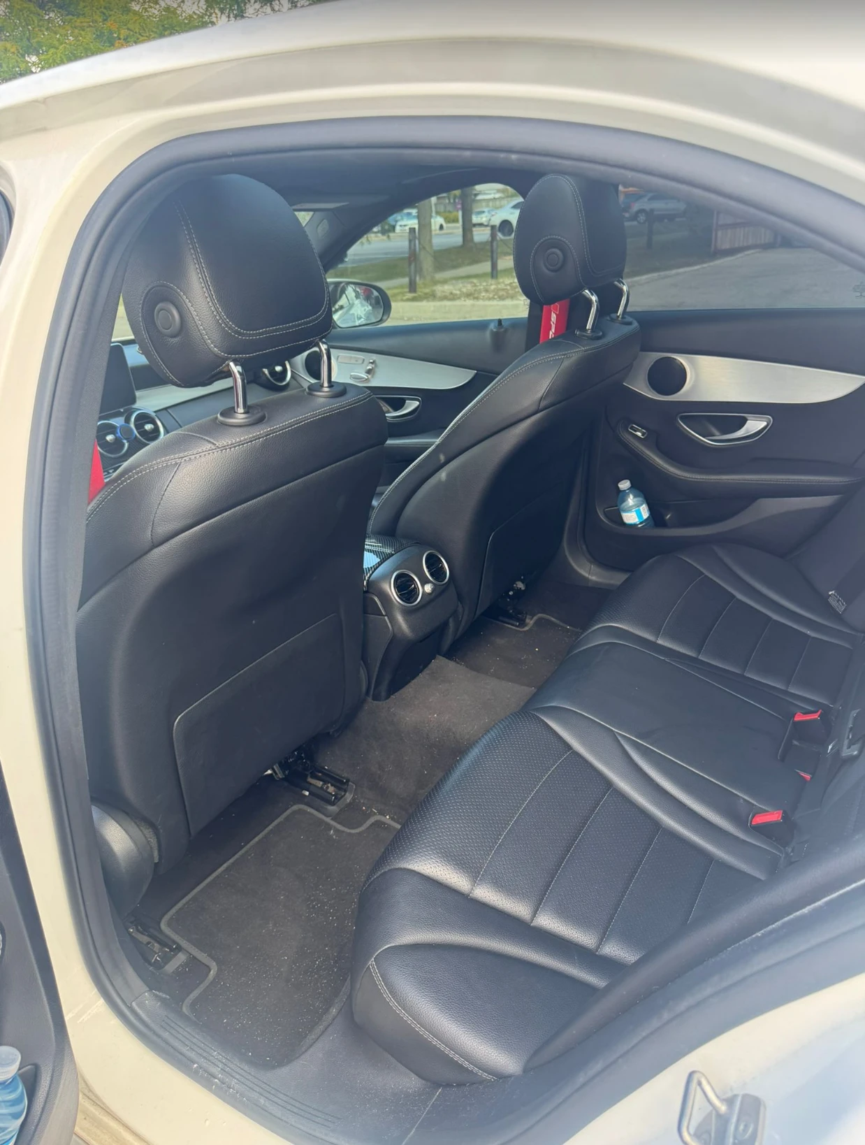 Mercedes-Benz C 300 * AMG Line * Панорама * 4Matic * 9G-Tronic * , снимка 5 - Автомобили и джипове - 54564183
