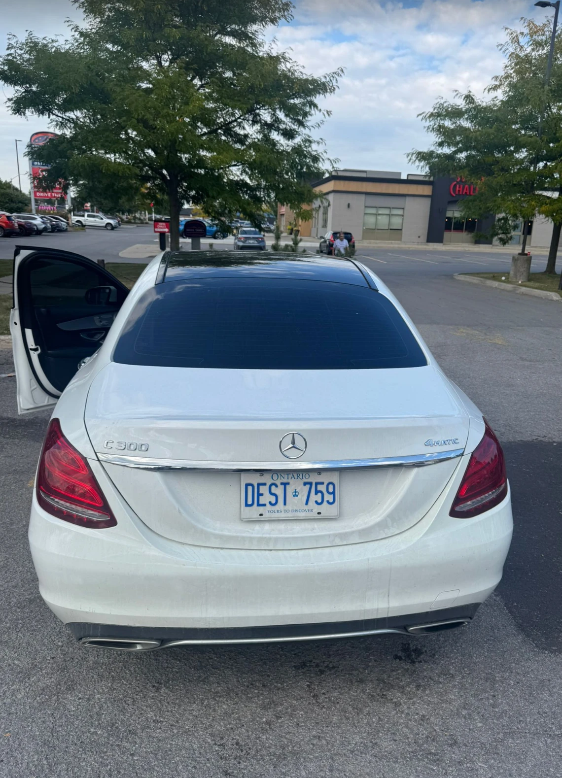 Mercedes-Benz C 300 * AMG Line * Панорама * 4Matic * 9G-Tronic * , снимка 2 - Автомобили и джипове - 54564183