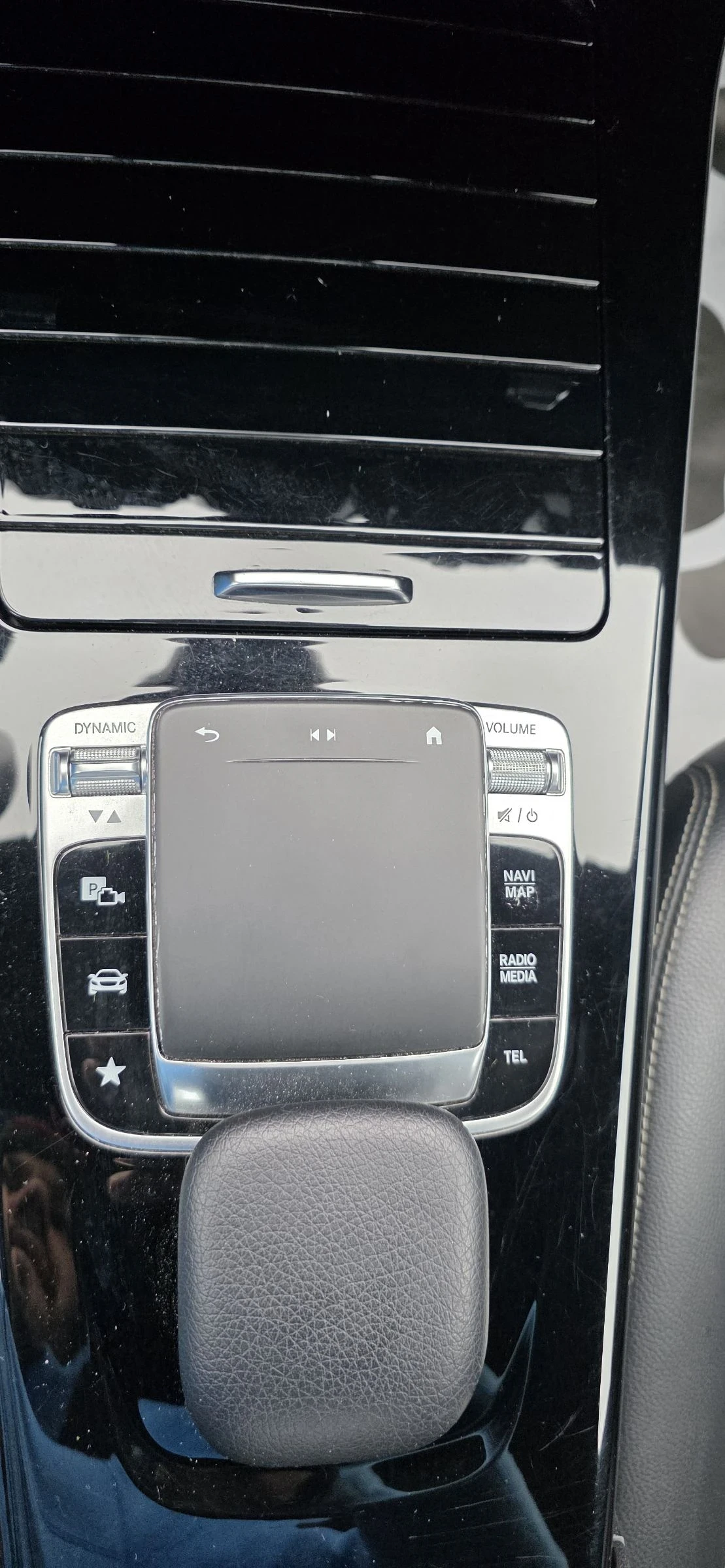 Mercedes-Benz CLA 180 1.5 Cdti-Soiution-Automato-Navi-Camera, снимка 15 - Автомобили и джипове - 54573681