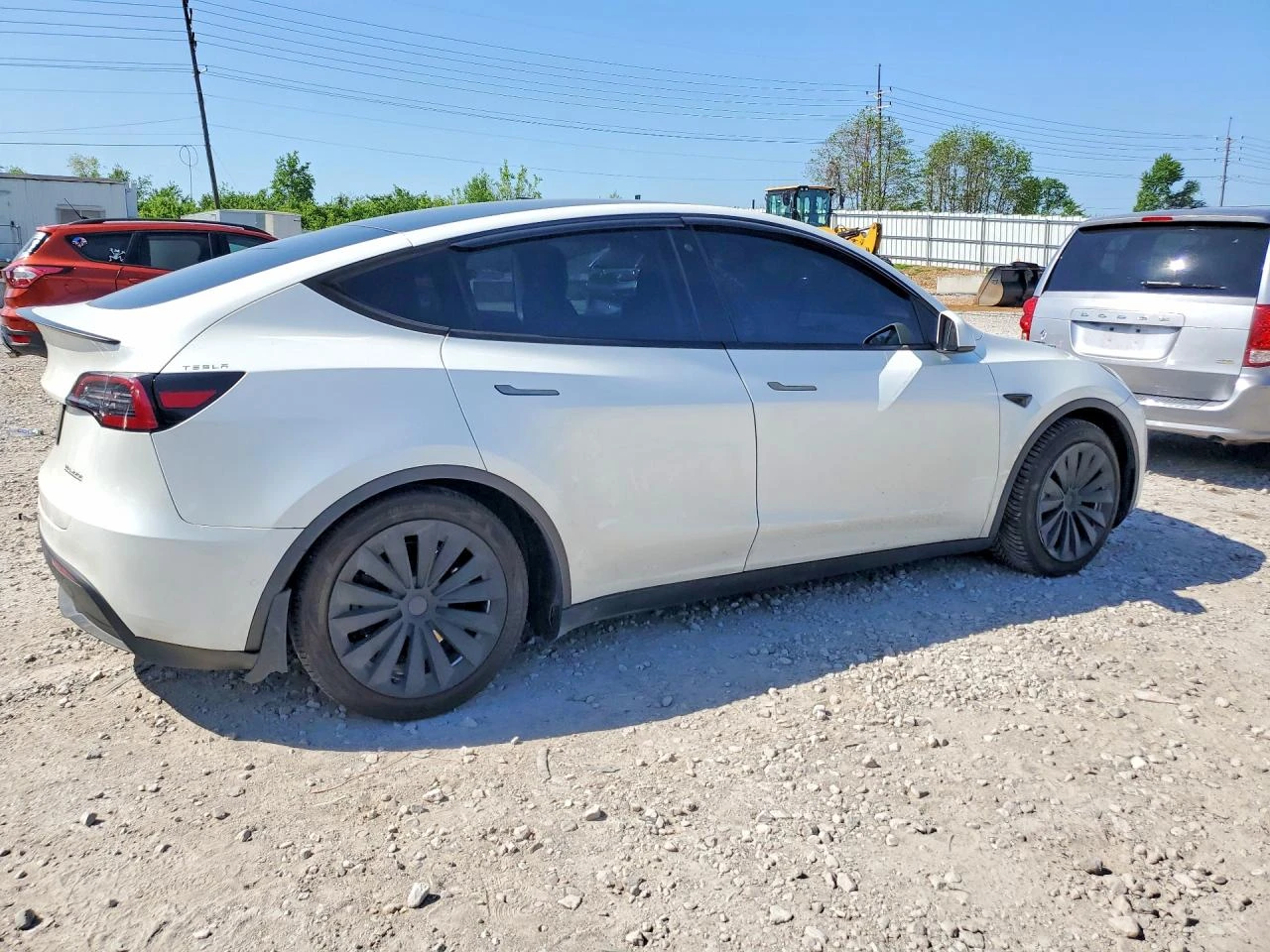 Tesla Model Y DUAL MOTOR LONG RANGE AWD ТЕРМОПОМПА* , снимка 4 - Автомобили и джипове - 54607977