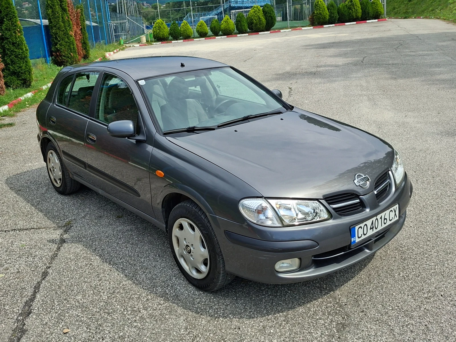 Nissan Almera 1.5, снимка 9 - Автомобили и джипове - 54924031