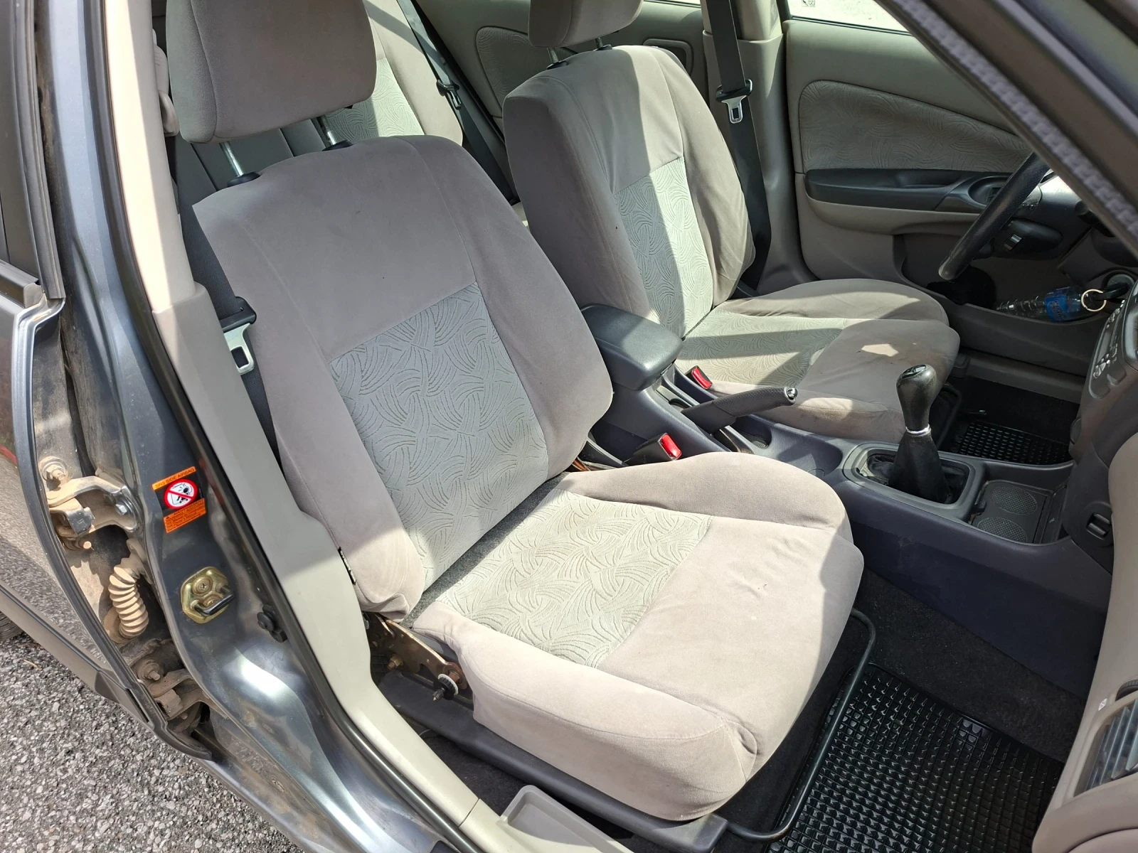 Nissan Almera 1.5, снимка 15 - Автомобили и джипове - 54924031