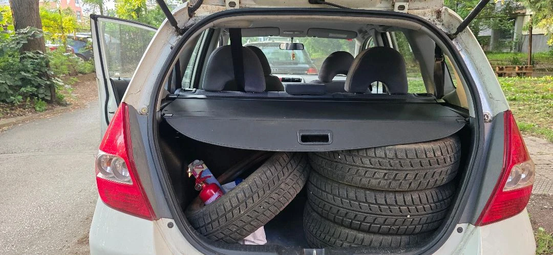 Honda Jazz, снимка 3 - Автомобили и джипове - 55005287
