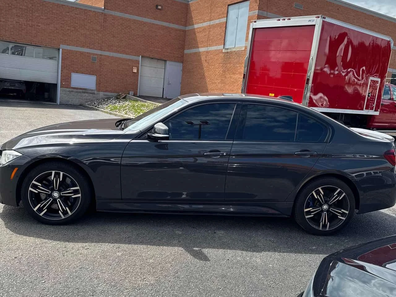 BMW 335  M pack * xDrive * CARFAX * ОПЦИЯ ЗА ФИНАНСИРАНЕ, снимка 2 - Автомобили и джипове - 54948141