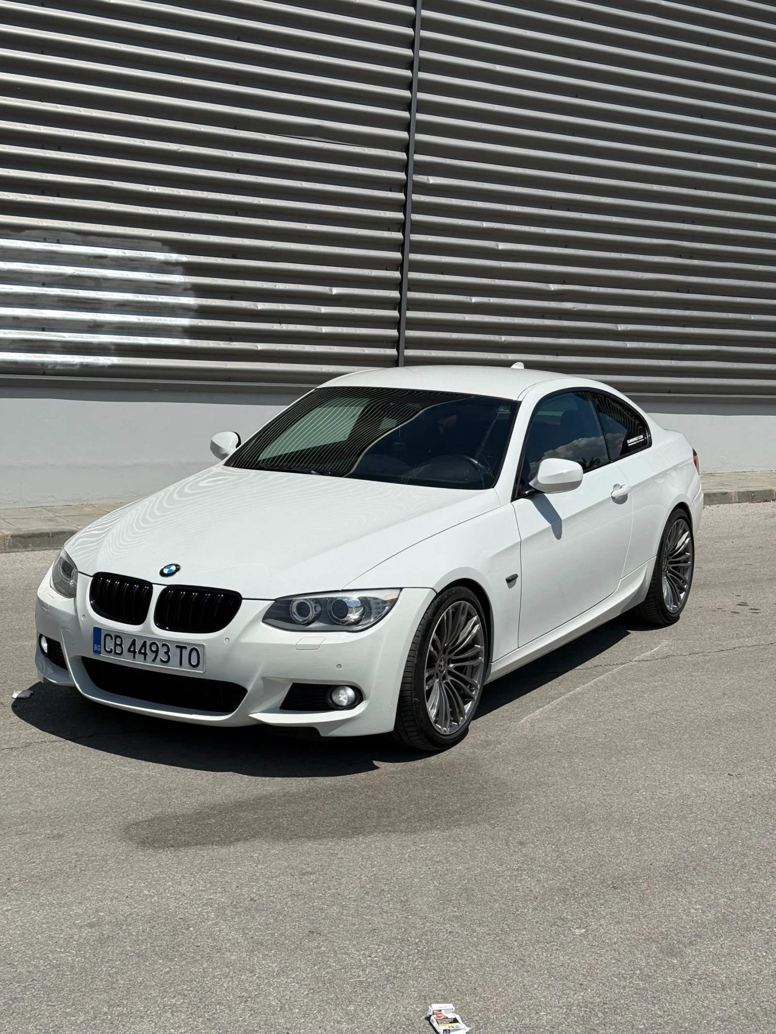 BMW 330 330d 245 задно, снимка 2 - Автомобили и джипове - 55009301