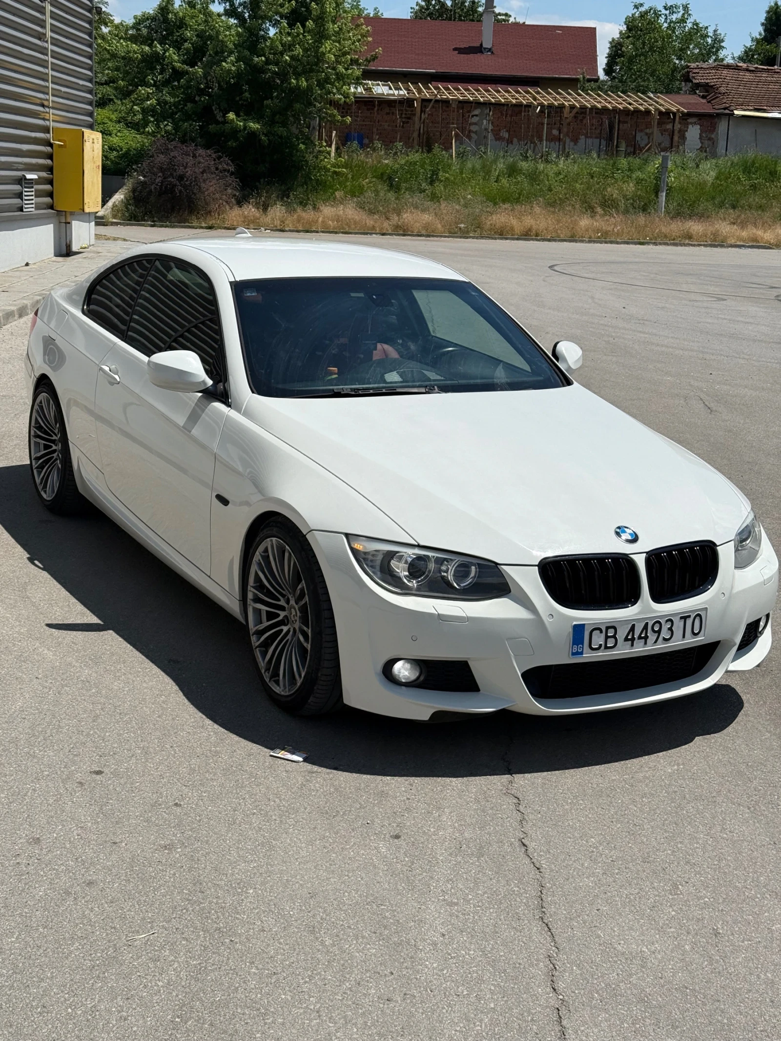BMW 330 330d 245 задно, снимка 3 - Автомобили и джипове - 55009301
