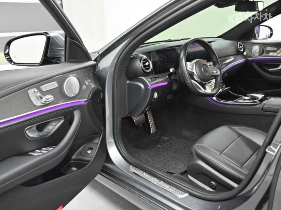 Mercedes-Benz E 350 4MATIC AMG LINE HEAD UP 360CAM PANORAMA BURMESTER, снимка 9 - Автомобили и джипове - 55593370