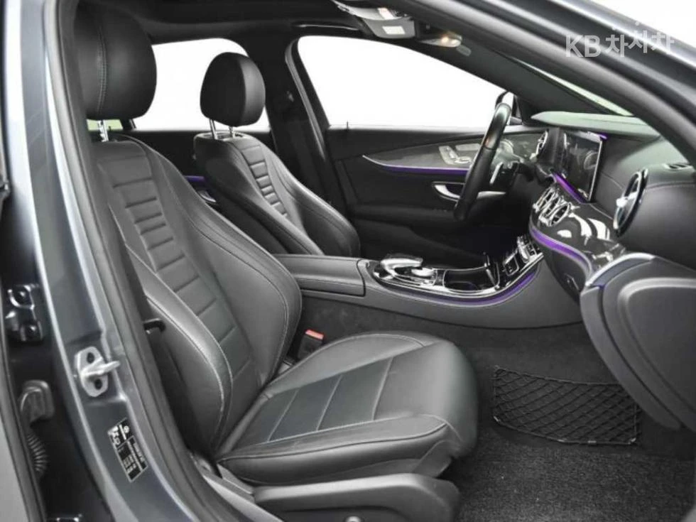 Mercedes-Benz E 350 4MATIC AMG LINE HEAD UP 360CAM PANORAMA BURMESTER, снимка 8 - Автомобили и джипове - 55593370