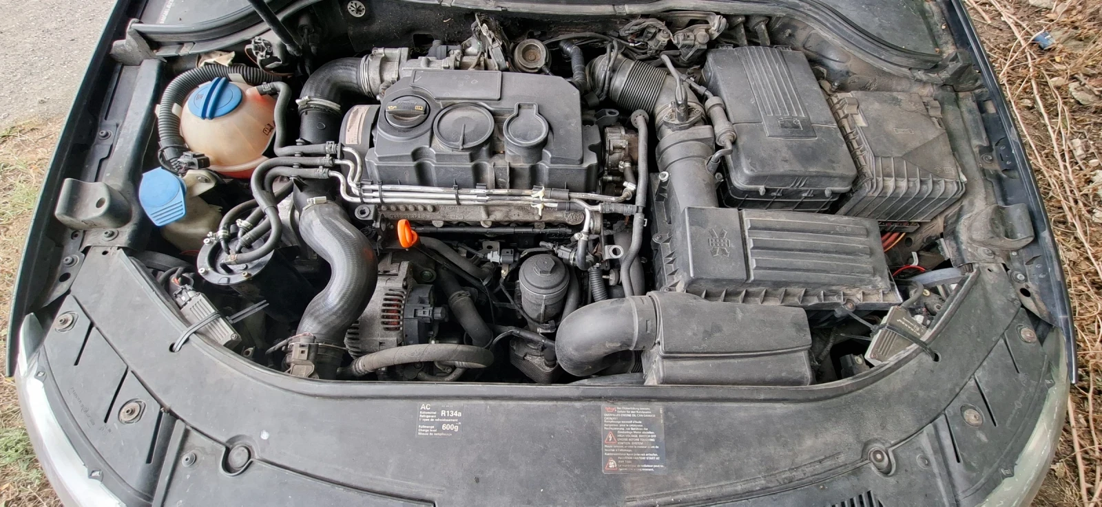 VW Passat 2.0 tdi 140, снимка 11 - Автомобили и джипове - 55920266