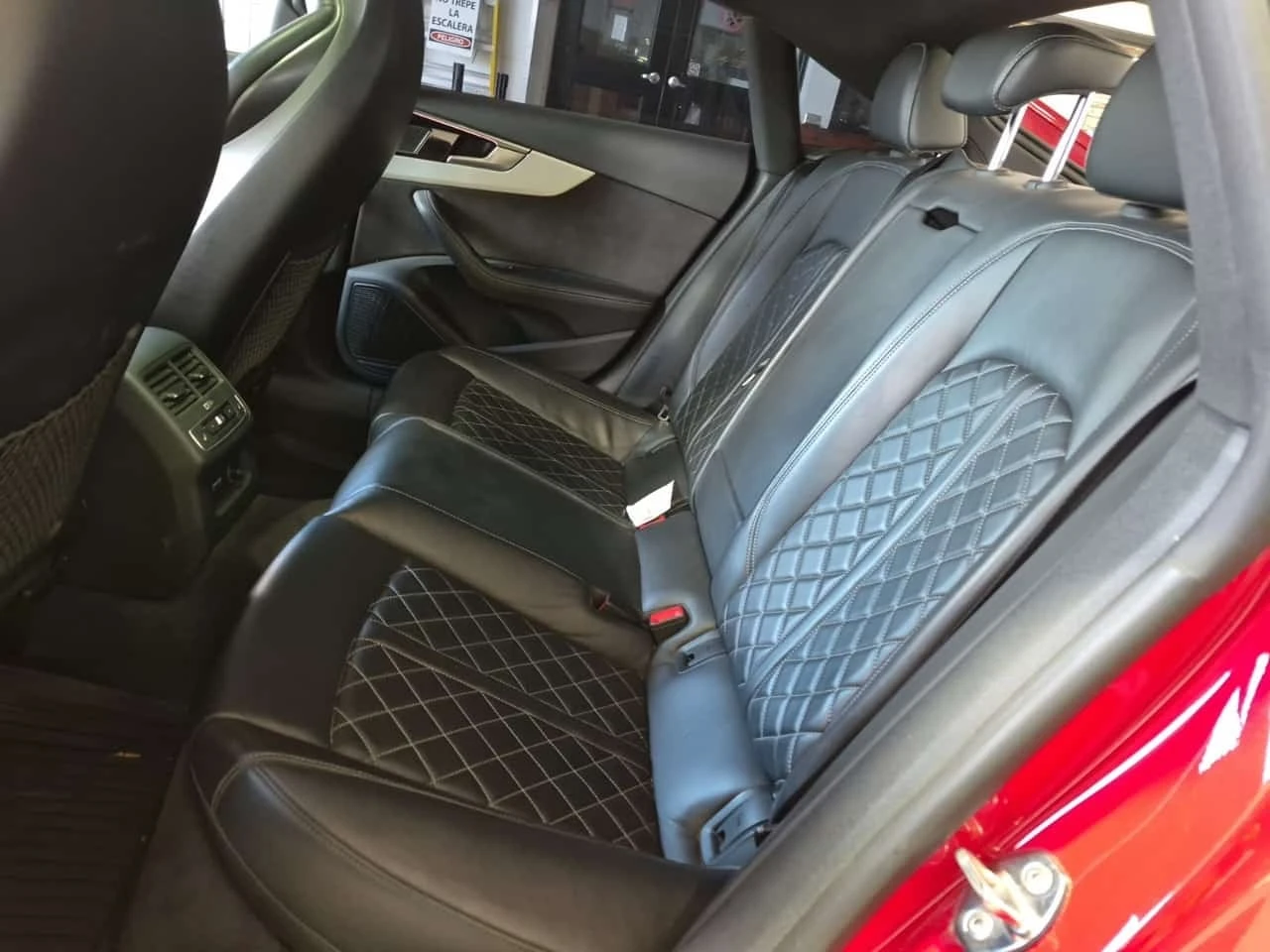 Audi S5 TECHNIK| MASSAGE| MATRIX| B&O| HUD| 360| 2 КЛЮЧА, снимка 12 - Автомобили и джипове - 56207889