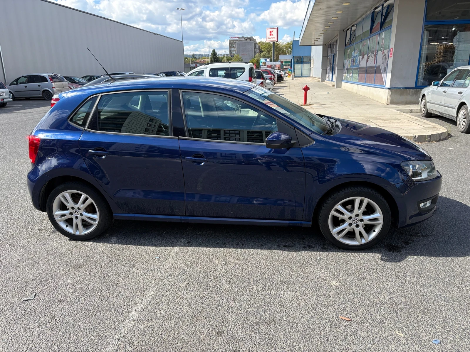 VW Polo 6R, снимка 4 - Автомобили и джипове - 56244203