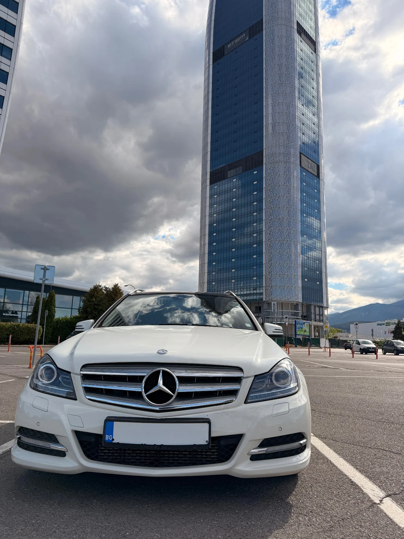 Mercedes-Benz C 250 CDI 4Matic, снимка 2 - Автомобили и джипове - 56248913