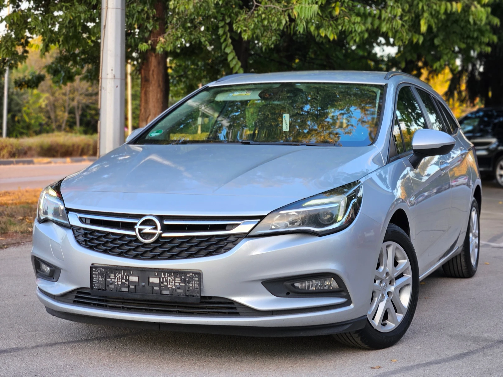 Opel Astra 1.6, 136к.с., Sports Tourer K, Като нова!!!