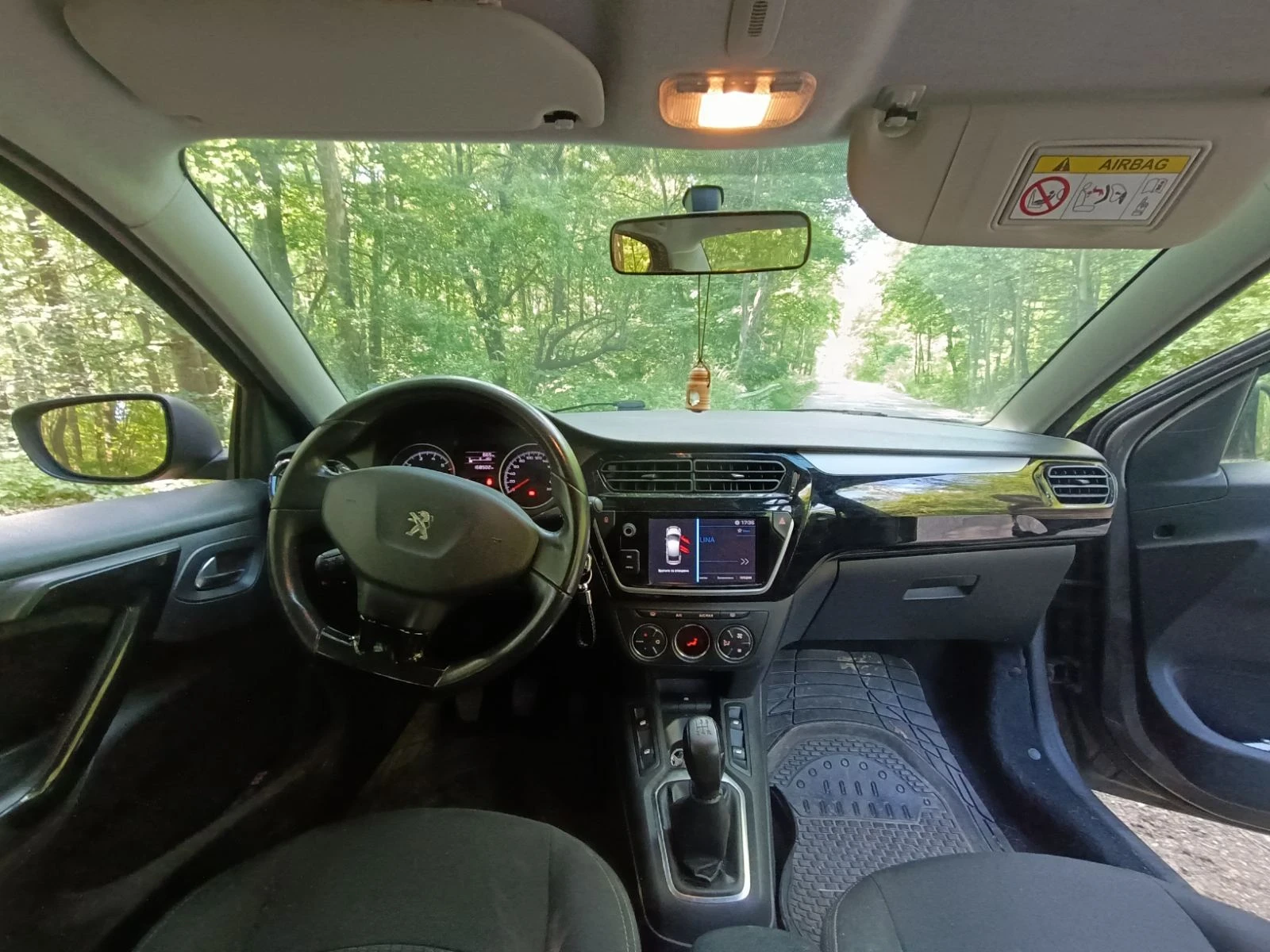 Peugeot 301 1.6, снимка 9 - Автомобили и джипове - 56523842