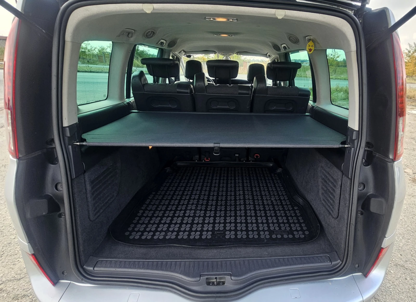 Renault Espace 2.0 dci, снимка 9 - Автомобили и джипове - 56665108