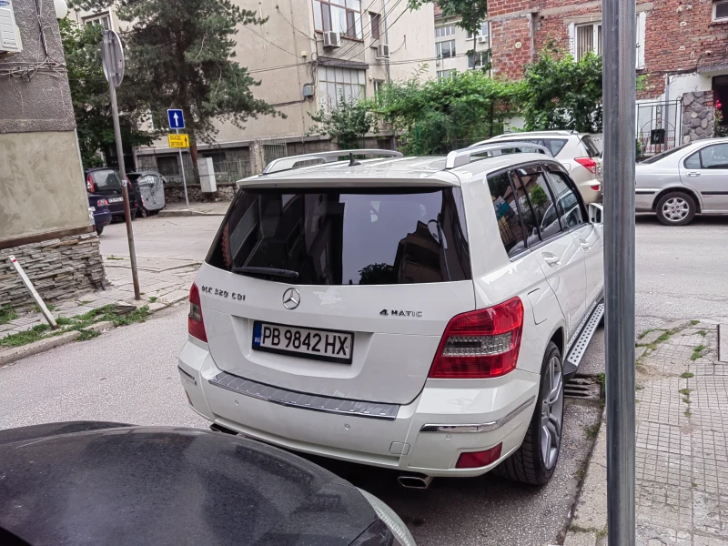 Mercedes-Benz GLK 320, снимка 3 - Автомобили и джипове - 47553099