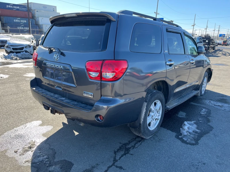 Toyota Sequoia SR5, снимка 3 - Автомобили и джипове - 48384080