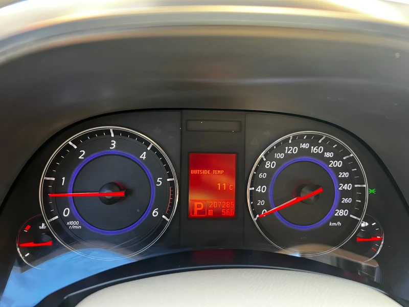 Infiniti Fx 30 FX 30dS, снимка 8 - Автомобили и джипове - 52071886