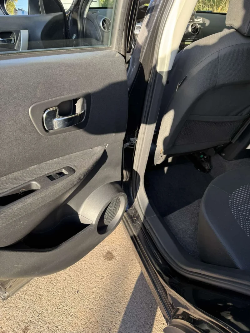 Nissan Qashqai 1, 5dci, снимка 6 - Автомобили и джипове - 52313762