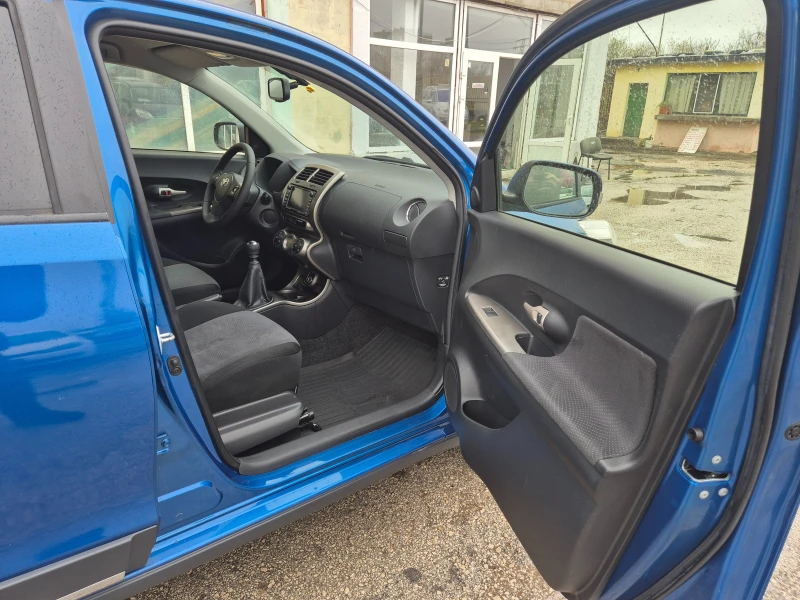 Toyota Urban Cruiser 1.4 D4D 4X4 FULL ITALY, снимка 10 - Автомобили и джипове - 52674084