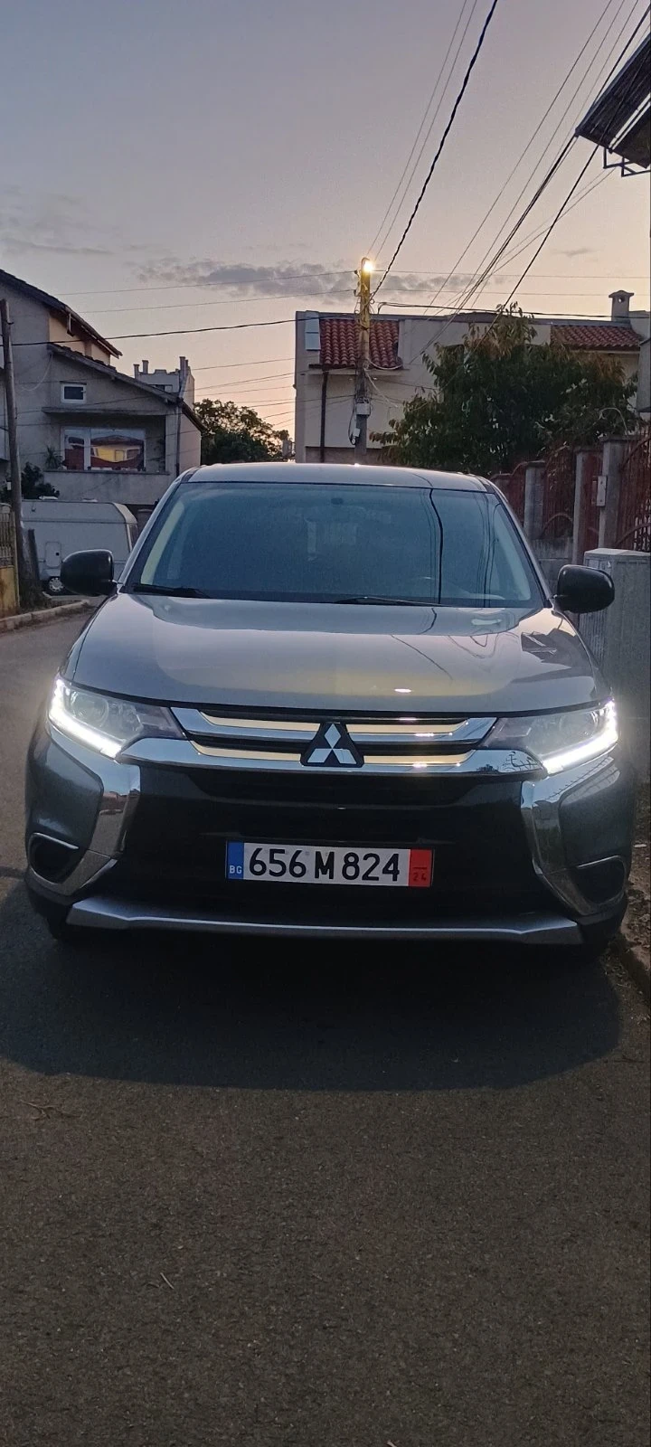 Mitsubishi Outlander, снимка 15 - Автомобили и джипове - 47975076