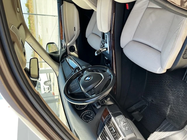 BMW X5 X DRIVE 30D, снимка 6 - Автомобили и джипове - 53913164