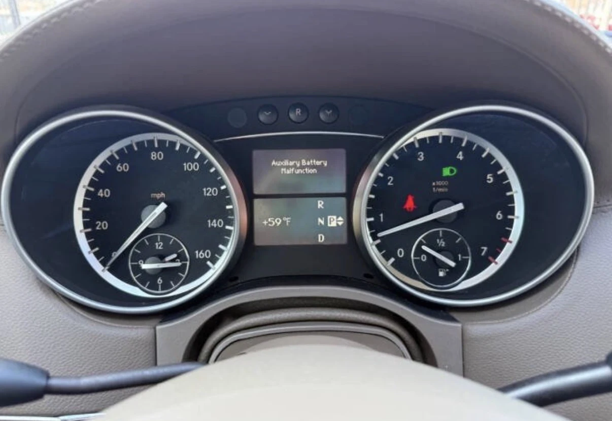 Mercedes-Benz GL 550 Обдухване * Камера * Сервизна История * 7 Местен *, снимка 10 - Автомобили и джипове - 54038056