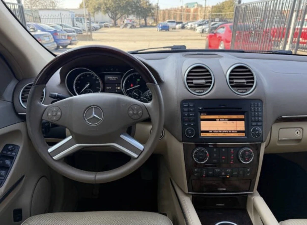 Mercedes-Benz GL 550 Обдухване * Камера * Сервизна История * 7 Местен *, снимка 9 - Автомобили и джипове - 54038056