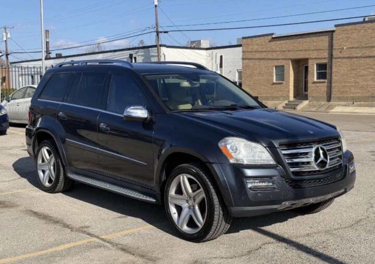 Mercedes-Benz GL 550 Обдухване * Камера * Сервизна История * 7 Местен *, снимка 3 - Автомобили и джипове - 54038056