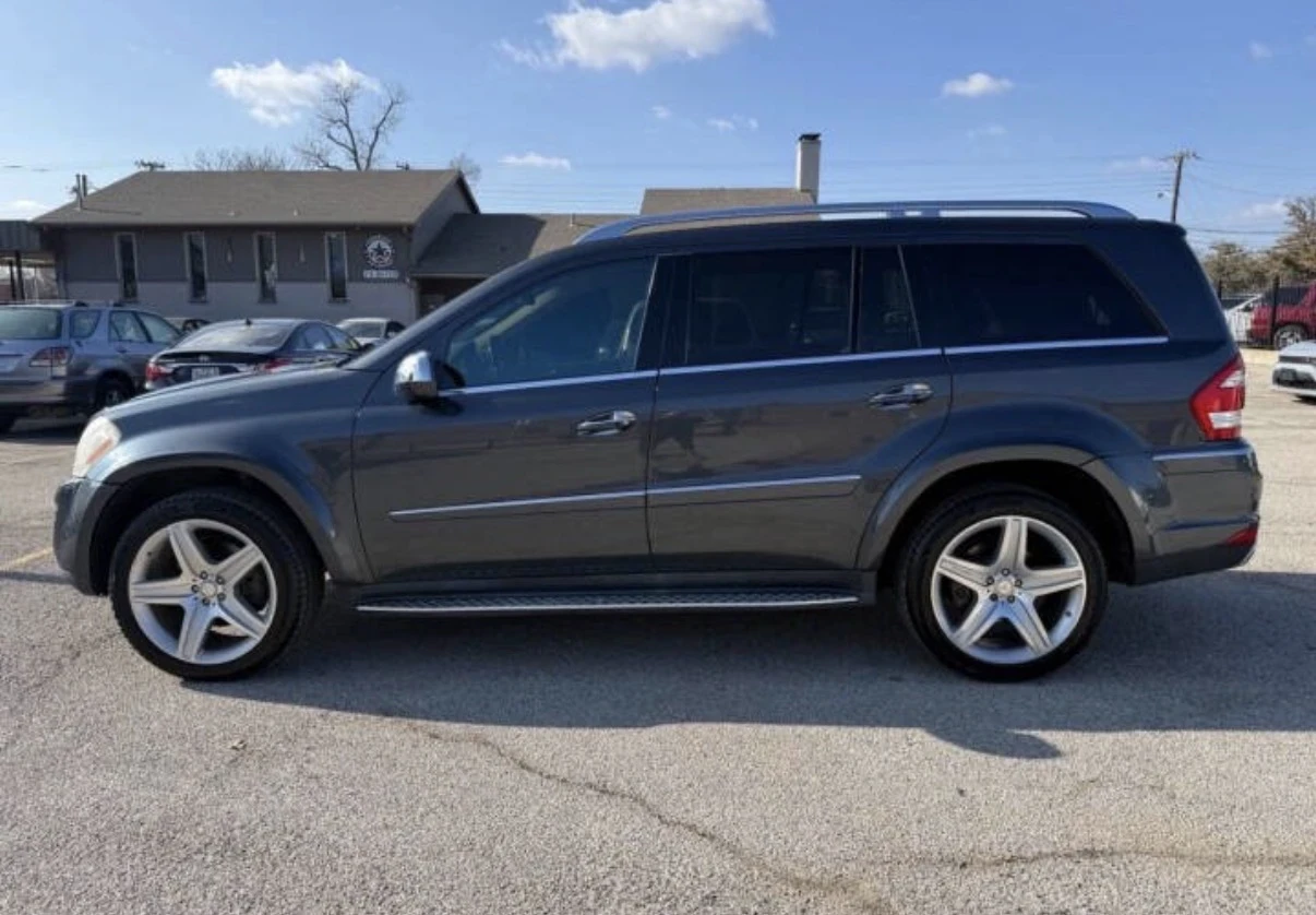 Mercedes-Benz GL 550 Обдухване * Камера * Сервизна История * 7 Местен *, снимка 7 - Автомобили и джипове - 54038056