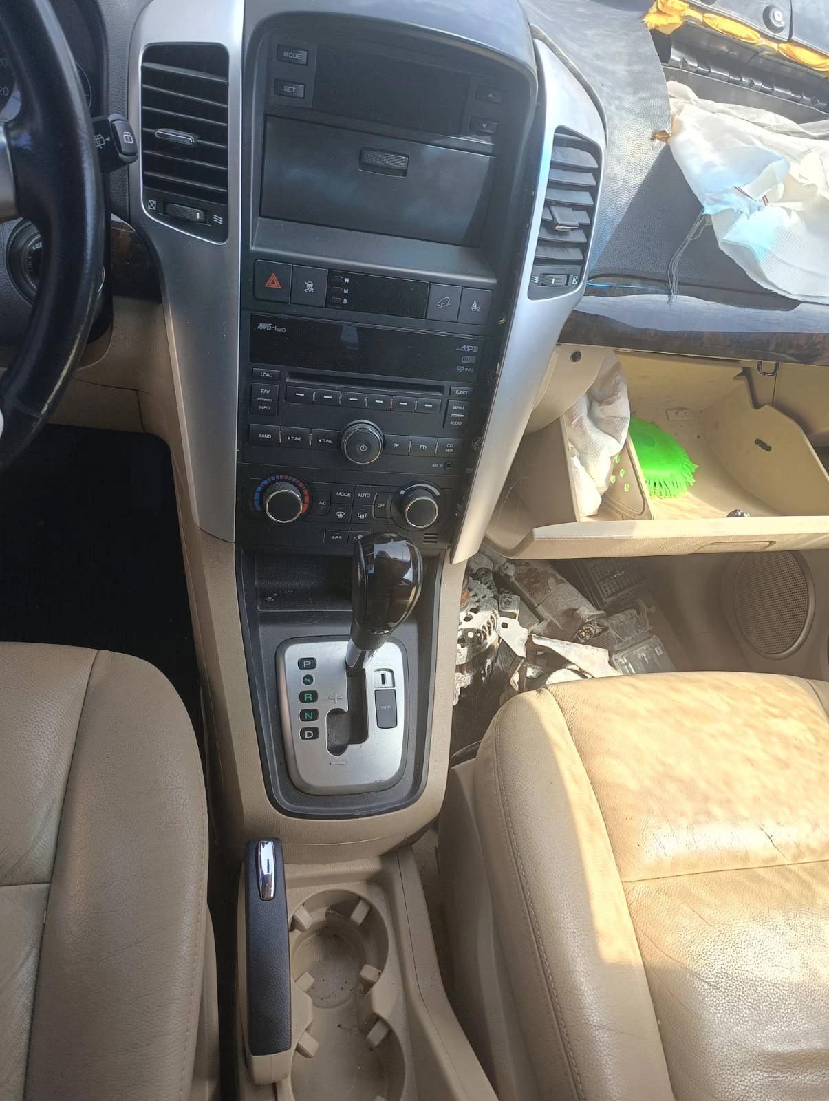 Chevrolet Captiva 2.0d 150kc, снимка 7 - Автомобили и джипове - 54189856