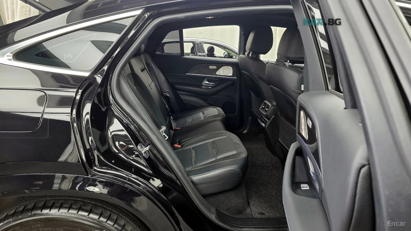 Mercedes-Benz GLE 53 4MATIC 4MATIC/360 VIEW/LANE DEPARTURE/DRIVER ASSIST, снимка 12 - Автомобили и джипове - 54712314