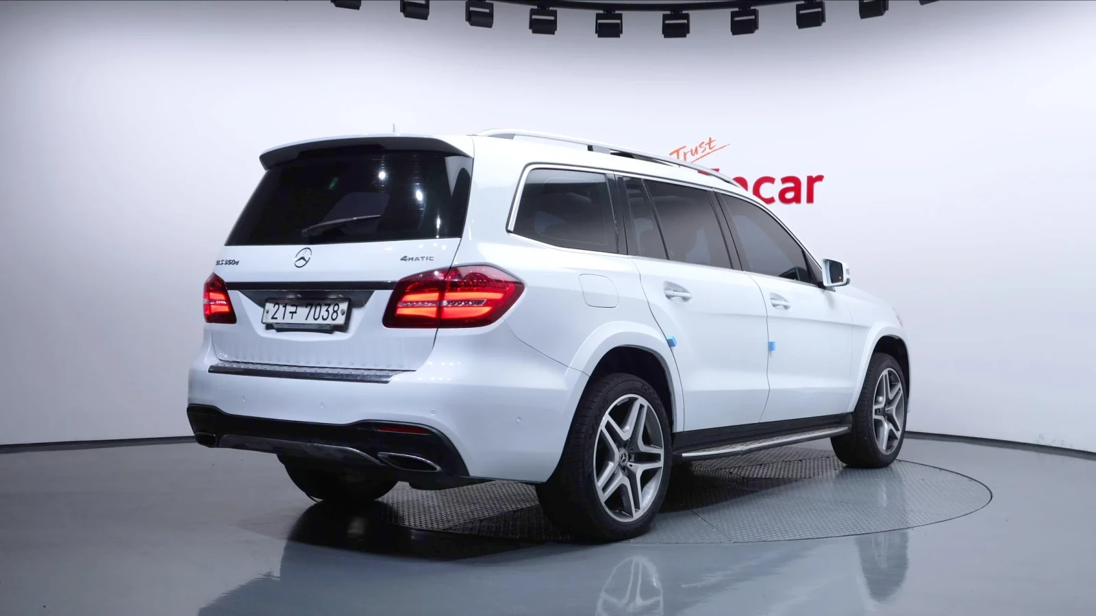 Mercedes-Benz GLS 350 3.0 4MATIC, Distronic, 360-к., Обдухване., снимка 2 - Автомобили и джипове - 54821304