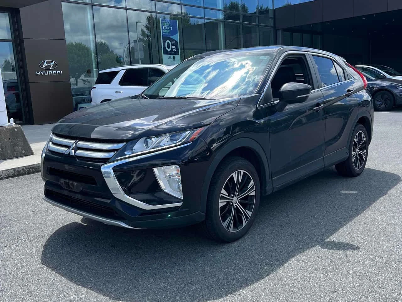 Mitsubishi Eclipse Cross SE S AWC| ПОДГРЕВИ| PANO| KEYLESS| 