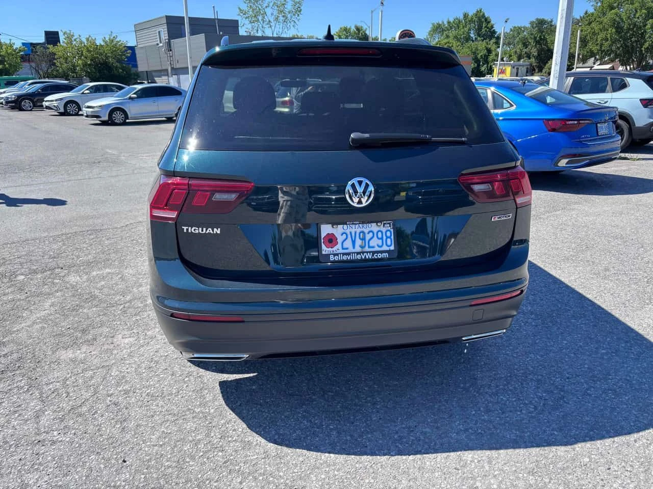 VW Tiguan * Comfortline * ГЛАВНО ПРЕДСТАВИТЕЛСТВО НА VW, снимка 17 - Автомобили и джипове - 55543366