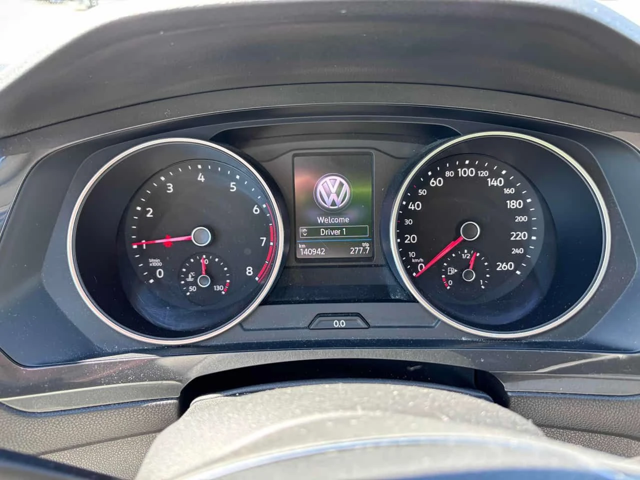 VW Tiguan * Comfortline * ГЛАВНО ПРЕДСТАВИТЕЛСТВО НА VW, снимка 8 - Автомобили и джипове - 55543366