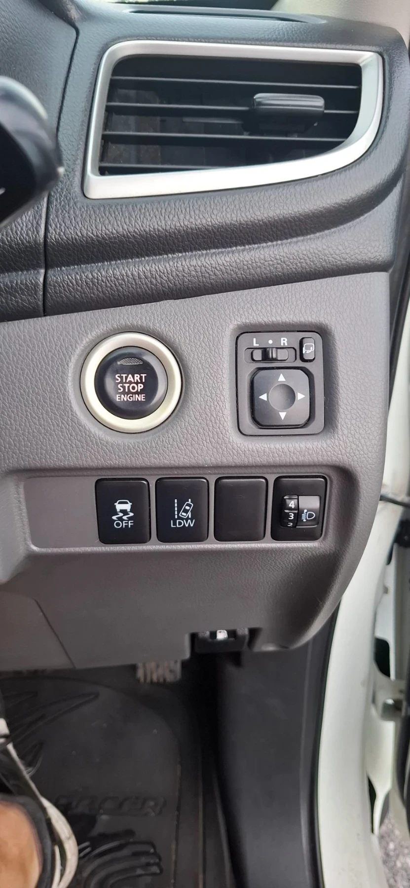 Mitsubishi L200, снимка 12 - Автомобили и джипове - 55713371