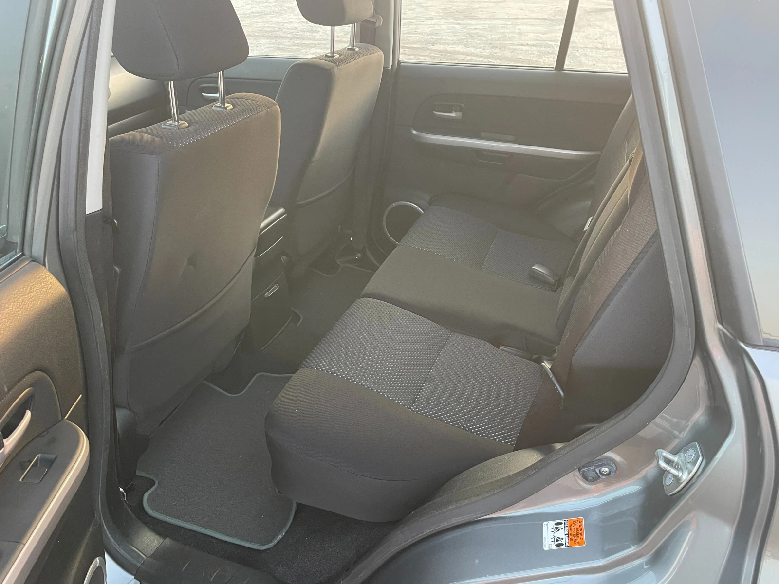 Suzuki Grand vitara НОВ ВНОС ИТАЛИЯ 4x4, снимка 10 - Автомобили и джипове - 55739803