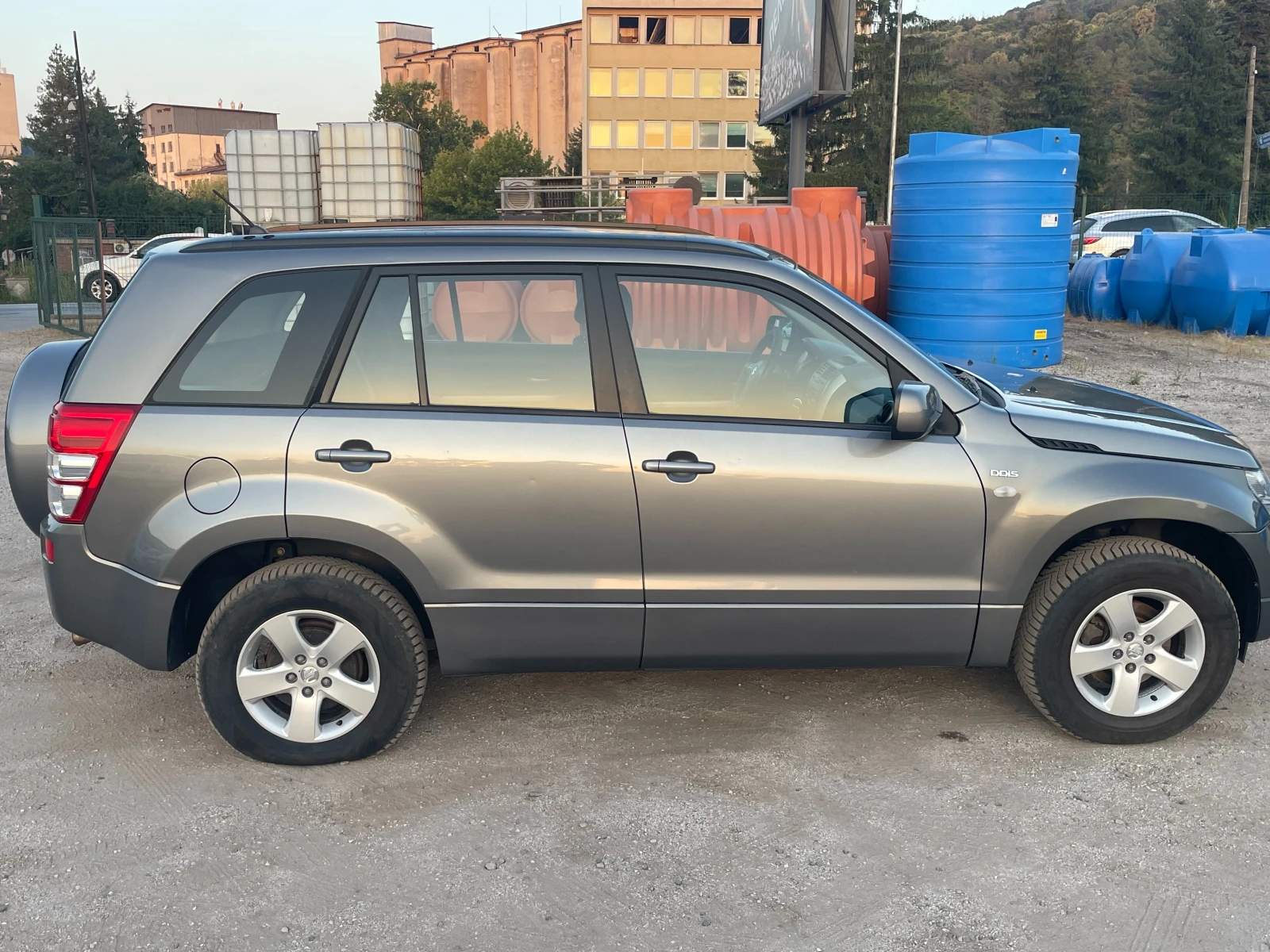 Suzuki Grand vitara НОВ ВНОС ИТАЛИЯ 4x4, снимка 8 - Автомобили и джипове - 55739803