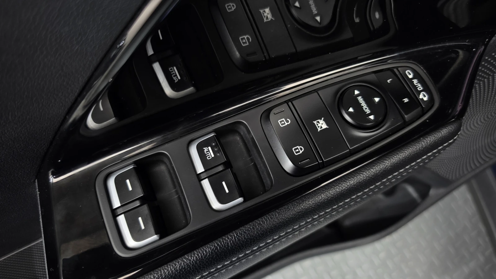 Kia Niro Prestige | Keyless | Хибрид | Обдухване | Подгрев, снимка 9 - Автомобили и джипове - 56333753