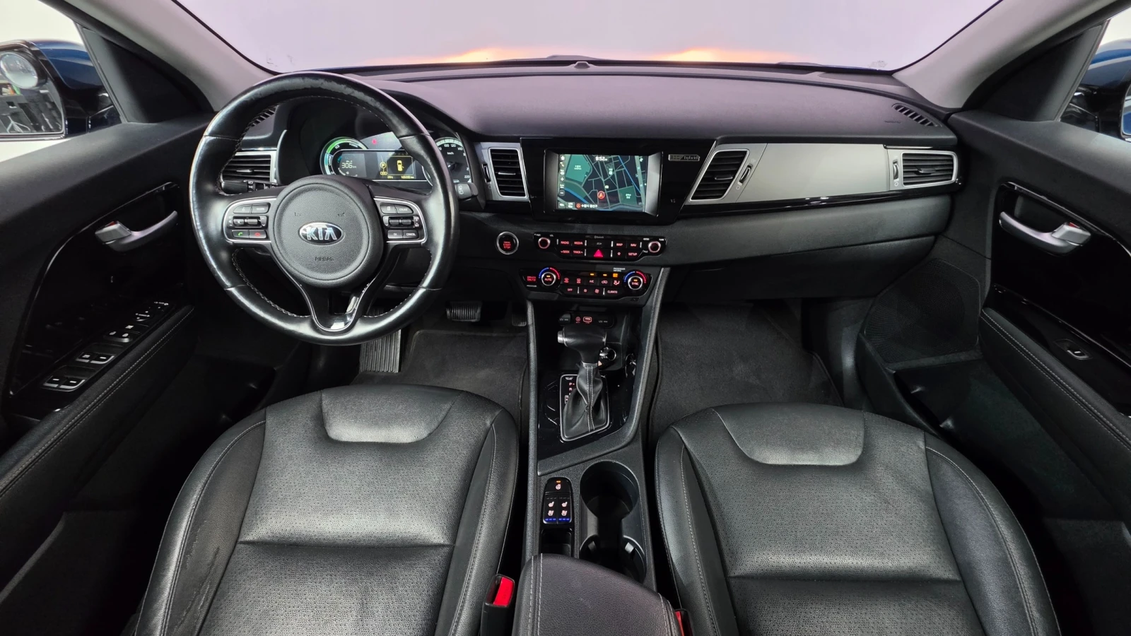 Kia Niro Prestige | Keyless | Хибрид | Обдухване | Подгрев, снимка 4 - Автомобили и джипове - 56333753