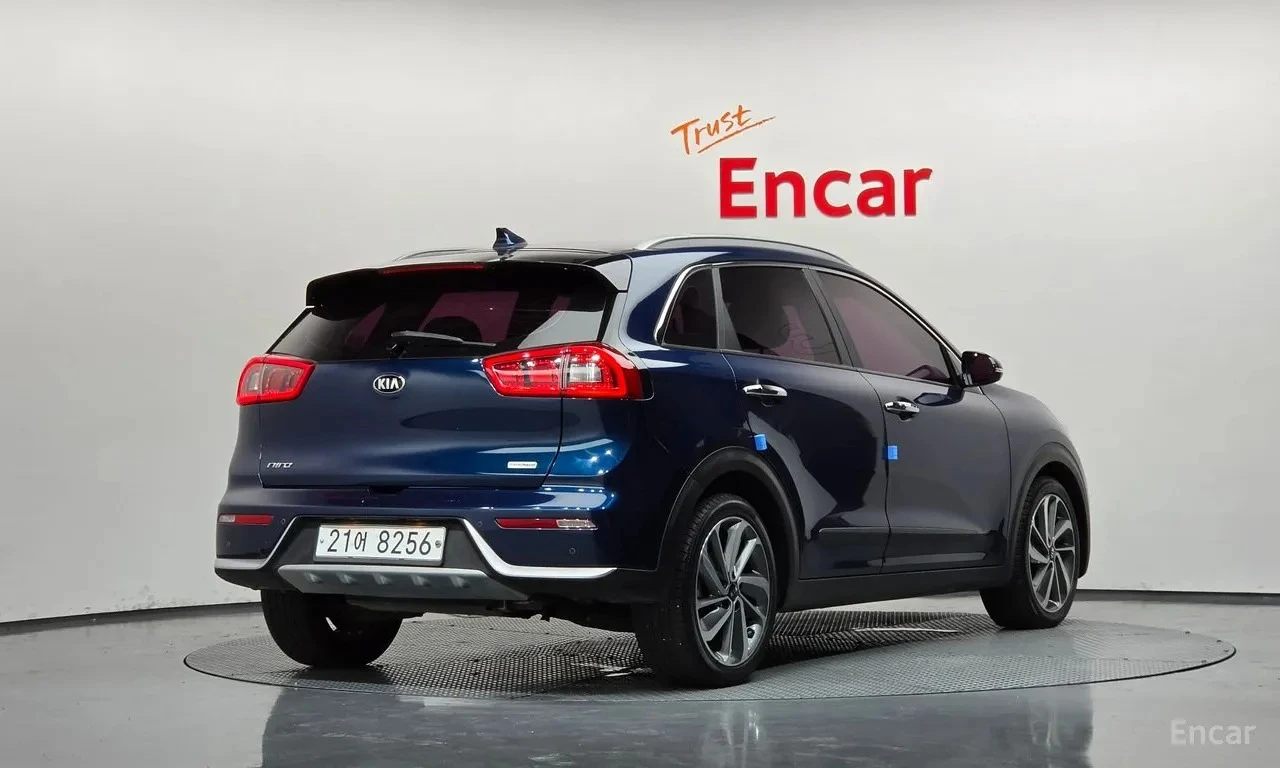 Kia Niro Prestige | Keyless | Хибрид | Обдухване | Подгрев